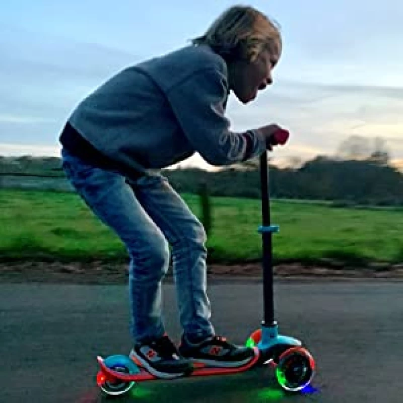 Chillafish Skotti Scooter GLOW Blue