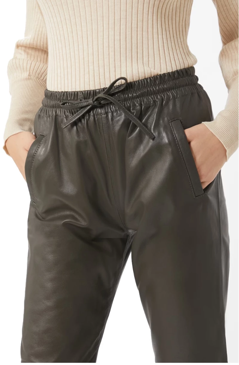 Oakwood Wmn GIFT LEATHER/JOGPANTS