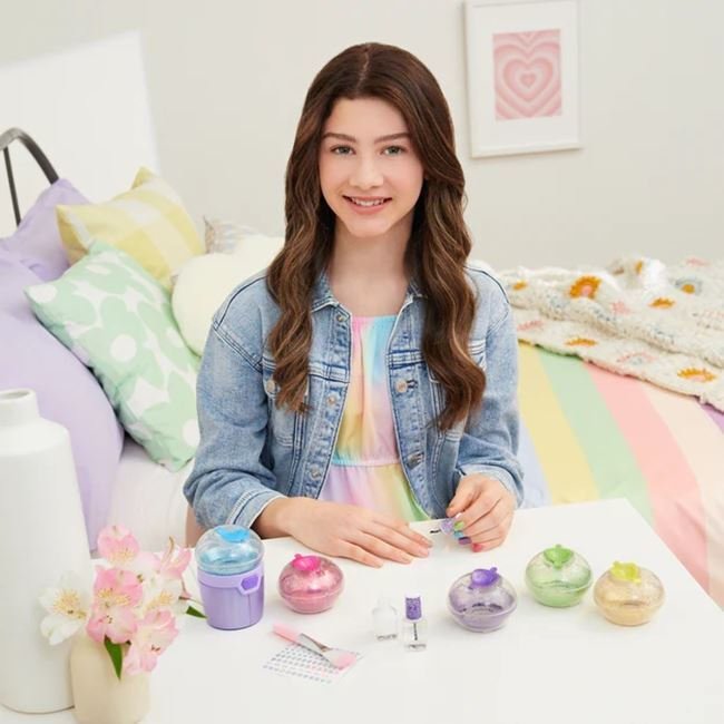 MAKE IT REAL PARTY NAILS- 2467