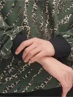 FIBES Λαδί animal print ελαστική μακρυμανικη μπλούζα 03-6886