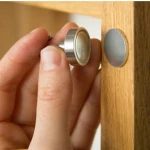 Μεταλλικός Δίσκος Φ16x2mm Γαλβανιζέ Αυτοκόλλητος