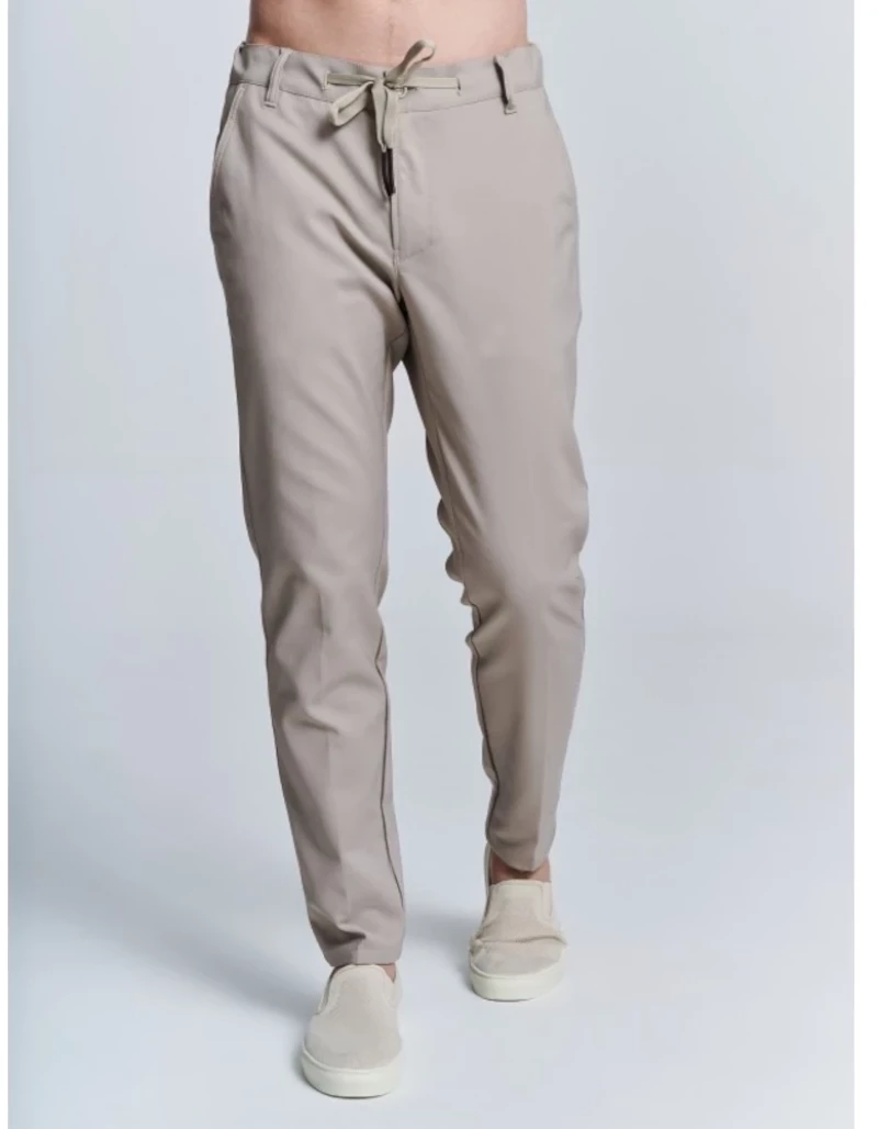 Staff Man New Oliver Chino