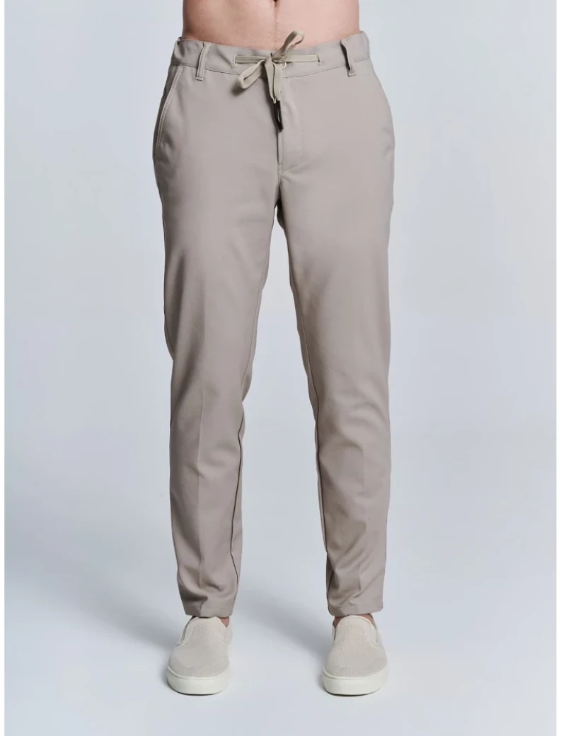 Staff Man New Oliver Chino