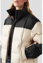 Levi’s® Woman Delaney Puffer Jacket