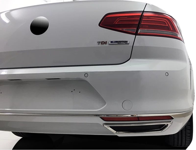 ΔΙΑΚΟΣΜΗΤΙΚΑ ΕΞΑΤΜΙΣΗΣ R-LINE LOOK 2ΤΕΜ. ΓΙΑ VW PASSAT B8 4D 2015+