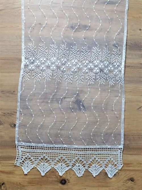 Τραβέρσα Σαλονιού Χειροποίητη Λευκή Μεταξωτή Σχ. 6017 Γαρύφαλλο 50x160