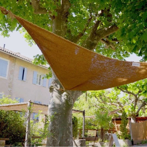 Τρίγωνο πανί σκίασης Κοκοφοίνικα 4m x 4m x 4m