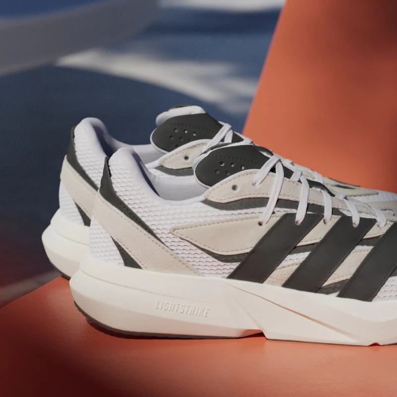 adidas LIGHTBLAZE JH6944 ADIDAS Μπεζ