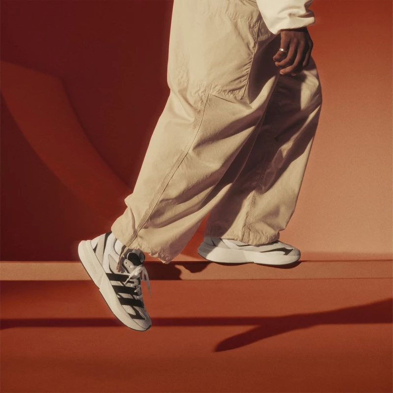 adidas LIGHTBLAZE JH6944 ADIDAS Μπεζ