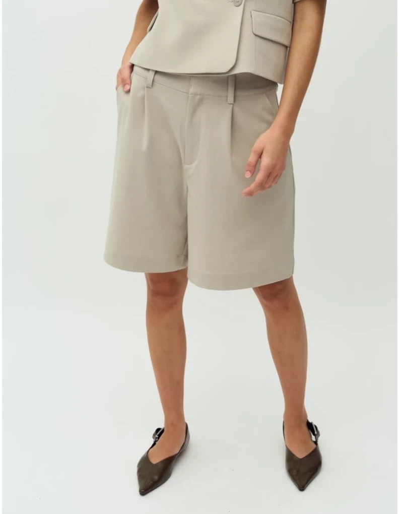 mbyM Woman Guri Shorts