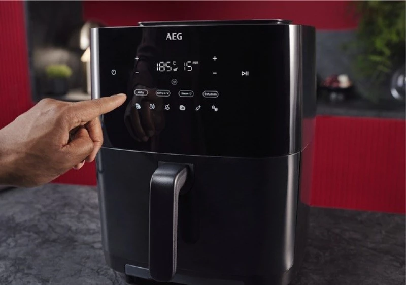 AEG AAF7SB Hot Air Fryer Single 6.9 L 1700 W Black