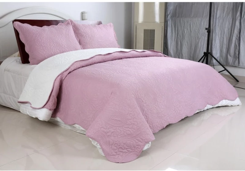 ΚΟΥΒΕΡΛΙ σετ (220cm x 240cm + 2 x 50cm x 70cm) λαχούρι PINK & CREAM