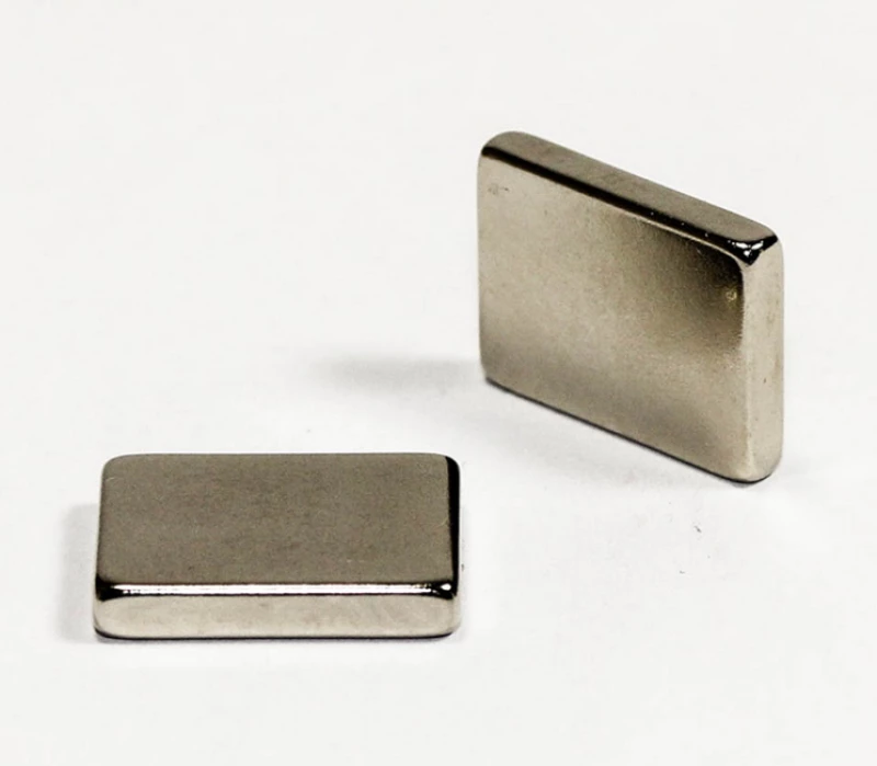 Μαγνήτης Παραλληλεπίπεδος 17x13x3mm Νεοδυμίου Δύναμη Έλξης 3,7kg