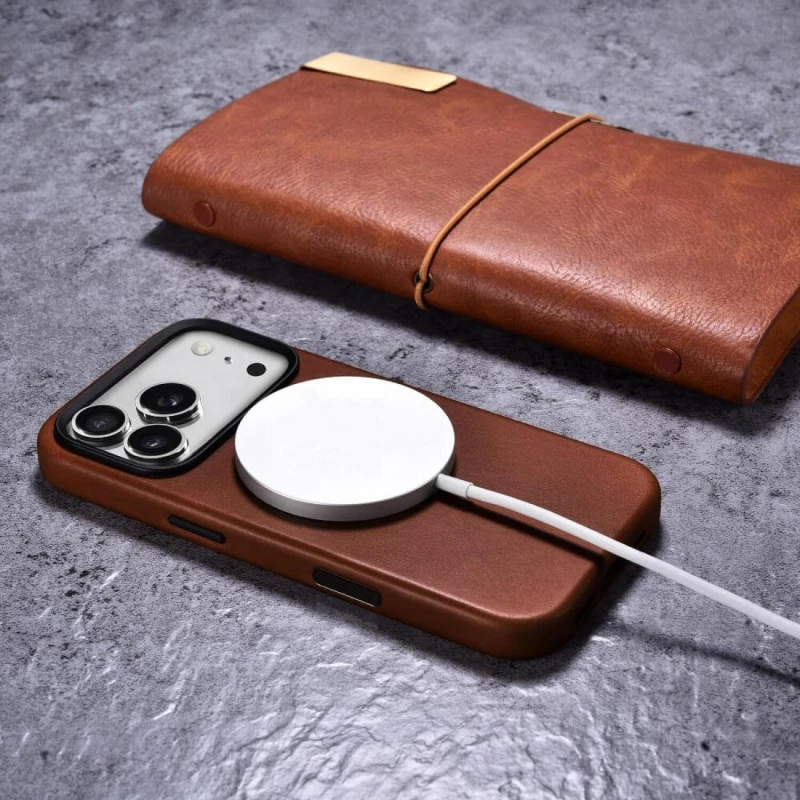 Θήκη iPhone 17 Pro iCarer Leather Back Case With Camera Button Δερμάτινη με MagSafe - Retro Brown (KJIP17250705-BN)
