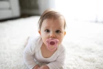 Dr. Brown's Happy Paci Πιπίλα Όλη Σιλικόνη Ροζ/Πράσινη 0-6m 2τμχ