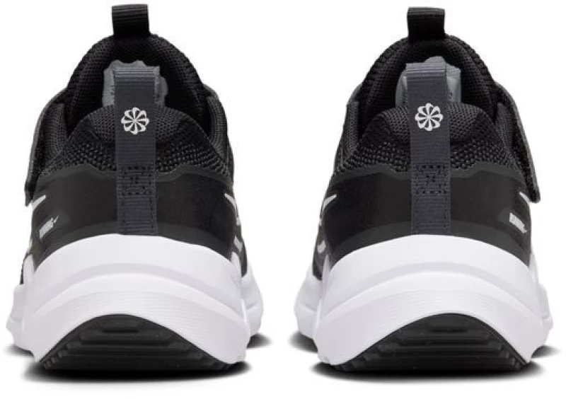 Nike Cosmic Runner HM4400 HM4400-003 NIKE Μαύρο