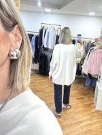 ΜΠΛΟΥΖΑ PLUS SIZE ΛΕΠΤΗΣ ΠΛΕΞΗΣ BRANCHES ΜΕ ΠΑΓΙΕΤΕΣ ΕΚΡΟΥ F1209225E MONDE