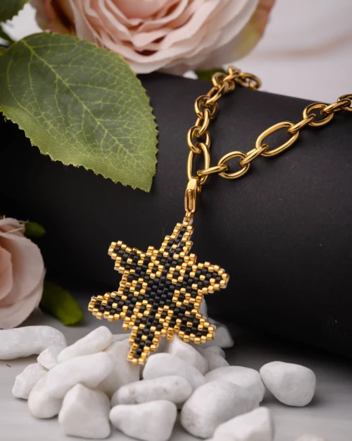 Miyuki Cuties Necklace – Snowflake