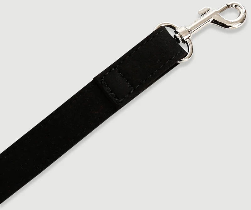Λουρί Με Μεταλλικό Κούμπωμα Leash With Metal Clip – Μαύρο