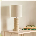 Φωτιστικό επιτραπέζιο κρεμ stoneware Φ15Η33,5cm