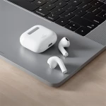XO Q6 WHITE COLOR Bluetooth ακουστικά 6ης γενιάς με θήκη φόρτισης, σε λευκό χρώμα